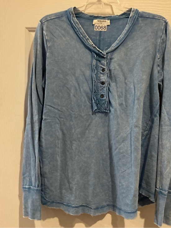 Zenana Outfitters Other - Zenana Outfitters Light Blue Long Sleeve Henley Tee